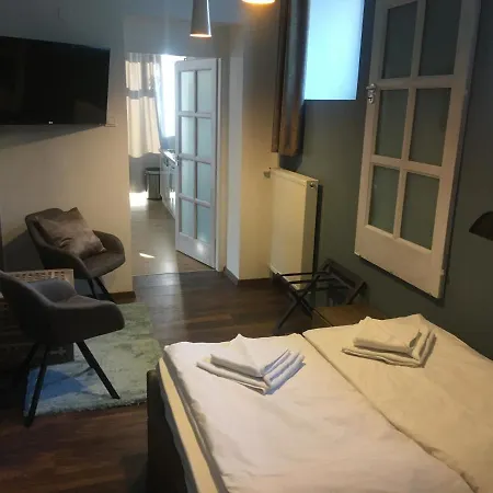 Terrace Premium Belvaros Jacuzzival * Veszprém